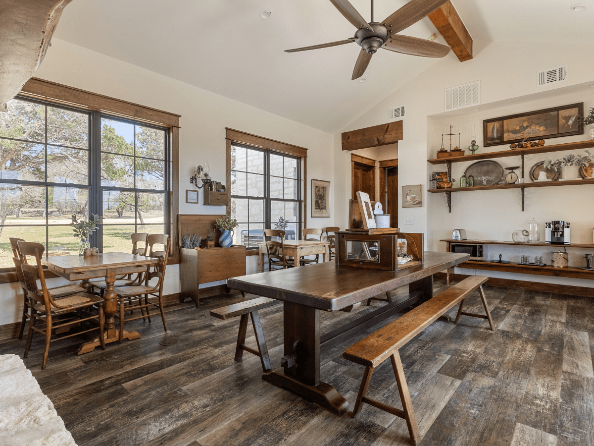 Image of breakfast table and dining room at Inn at Sunset Mill Ranch