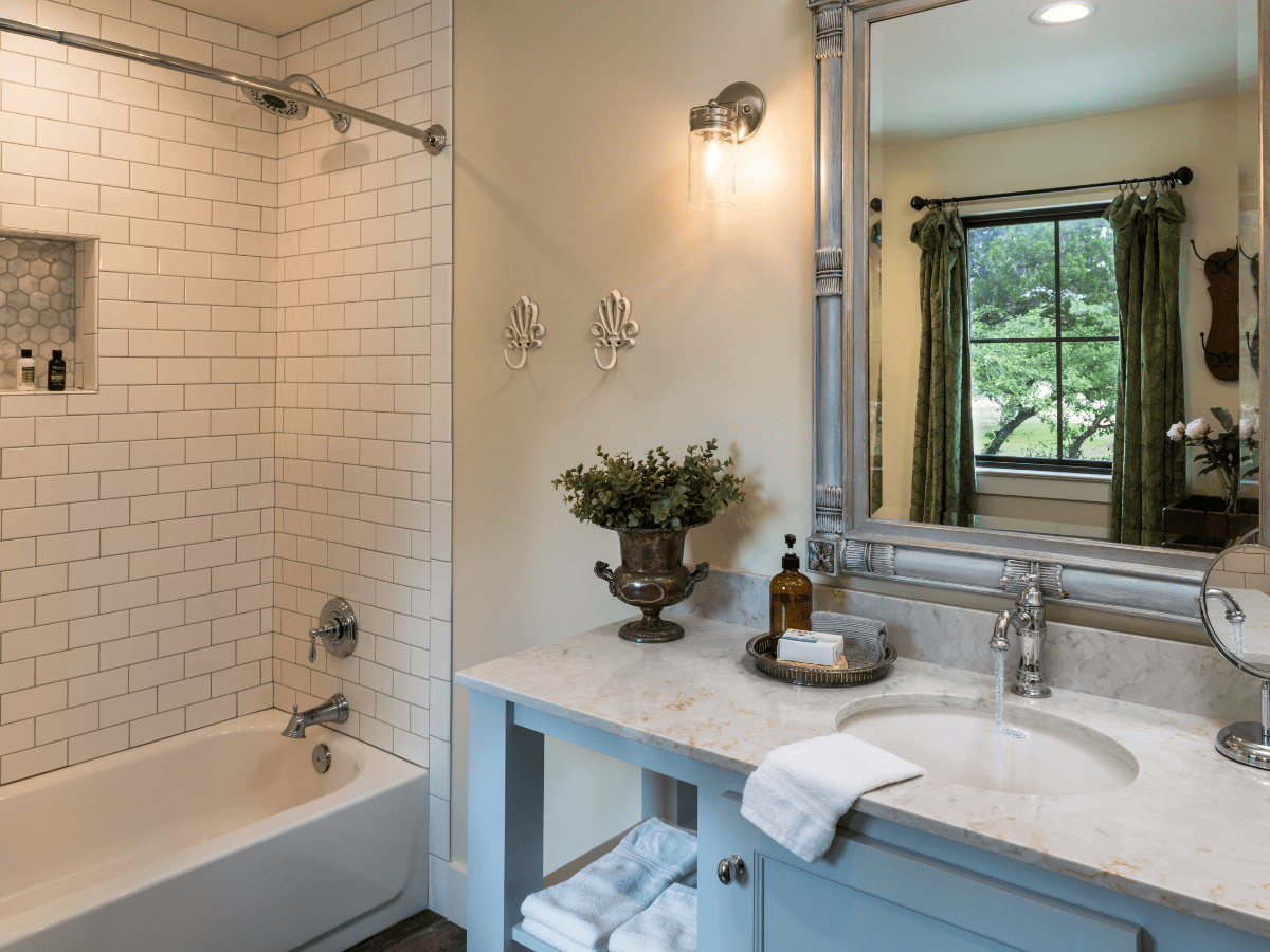 Inn_at_Sunset_Mill_Ranch_Wimberley_Hotel_mill_room 3 - Inn at Sunset Mill Ranch Image of bathroom at wimberley lodging Inn at Sunset Mill ranch mill room